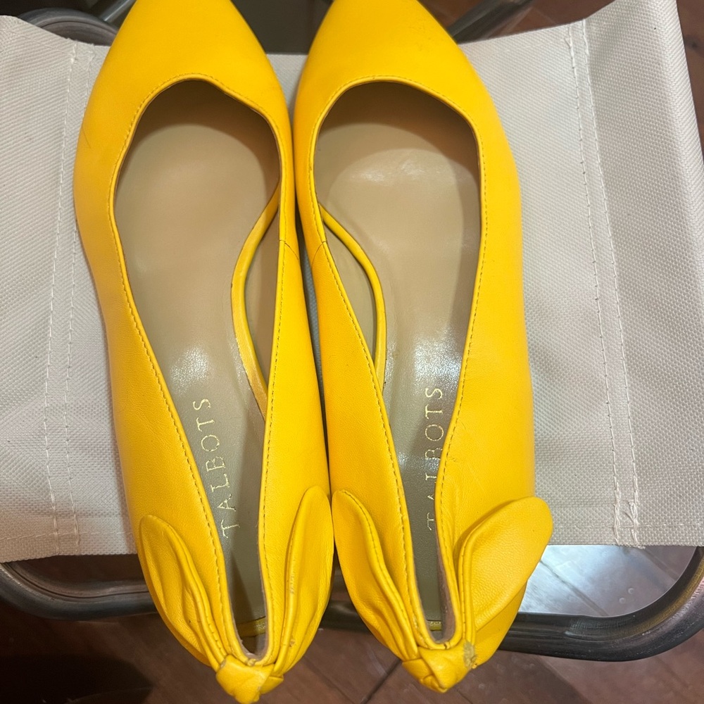 Talbots Bright Yellow Women's Flats - Picture 6 of 6